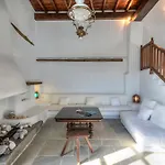 Vila Unique Beachfront Cycladic @