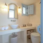 Unique Beachfront Cycladic @ Vila