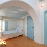Unique Beachfront Cycladic @ Vila Agios Prokopios (Naxos)