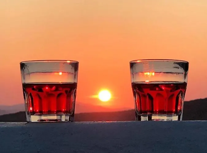 빌라 Unique Beachfront Cycladic @