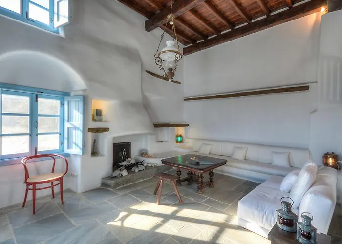 Unique Beachfront Cycladic @ 빌라 아기오스프로코피오스