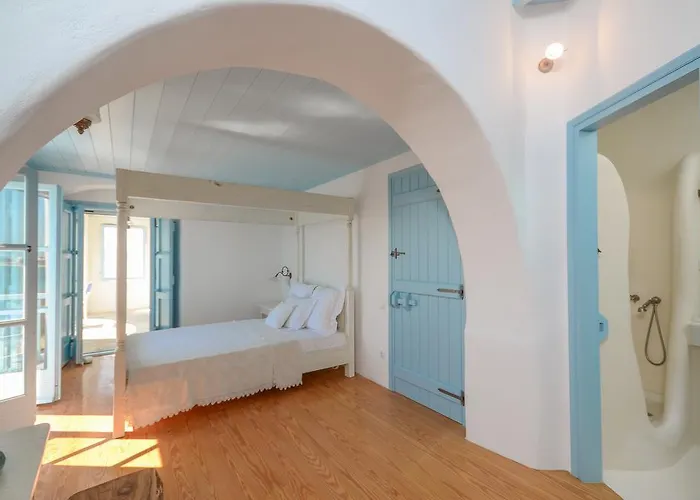 Unique Beachfront Cycladic @ 빌라 아기오스프로코피오스