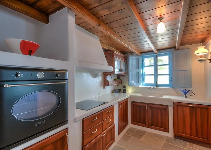 빌라 Unique Beachfront Cycladic @