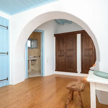 Unique Beachfront Cycladic @ 阿吉奥斯普罗科皮奥斯