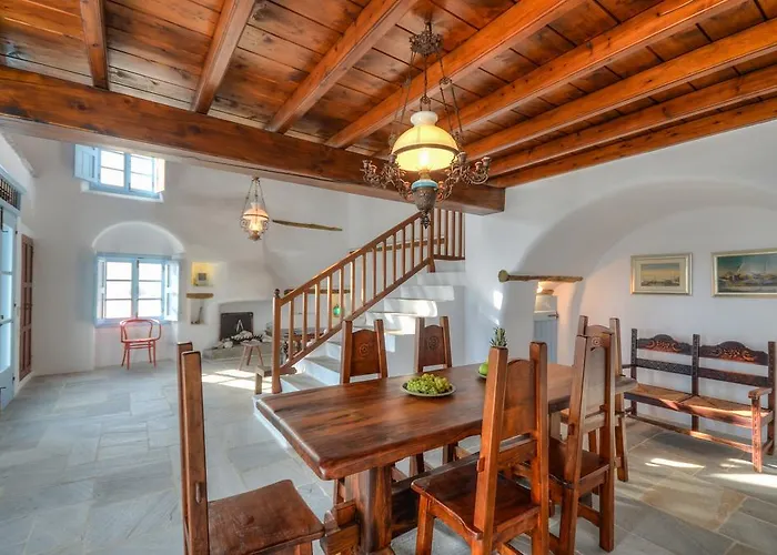 Unique Beachfront Cycladic @ Villa Agios Prokopios (Naxos)