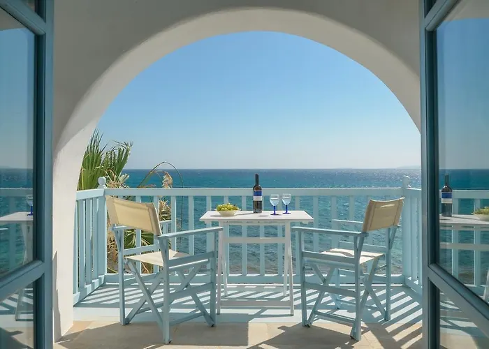 Unique Beachfront Cycladic @ Villa