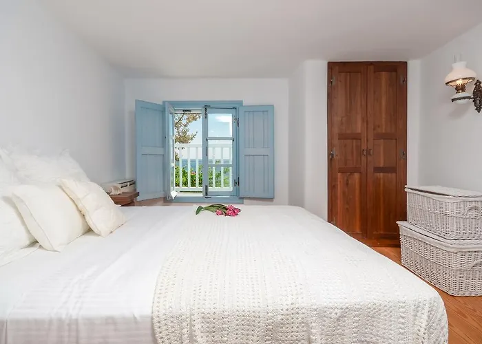 Villa Unique Beachfront Cycladic @ *